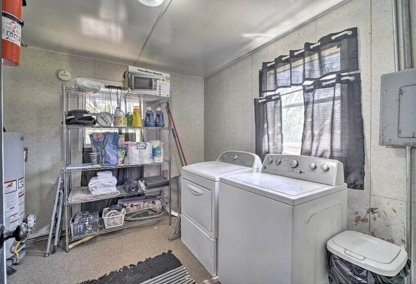 Cozy Livingston House W/ Fenced Yard + Patio!