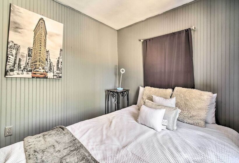 Cozy Livingston House W/ Fenced Yard + Patio!