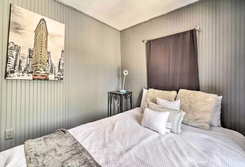 Cozy Livingston House W/ Fenced Yard + Patio!