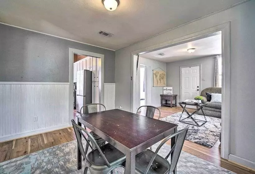 Cozy Livingston House W/ Fenced Yard + Patio!