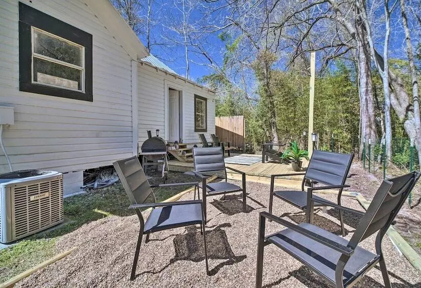 Cozy Livingston House W/ Fenced Yard + Patio!