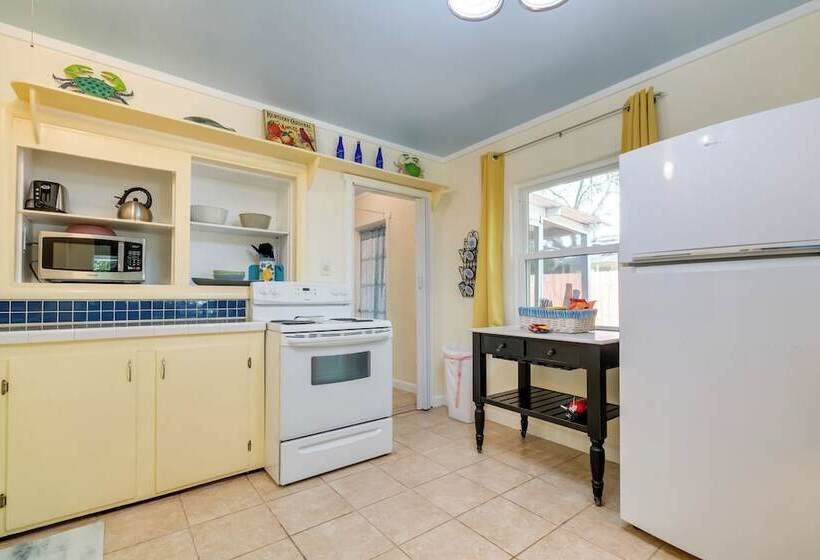 Crystal River House: Scalloping & Dock, Gulf 7 Mi!