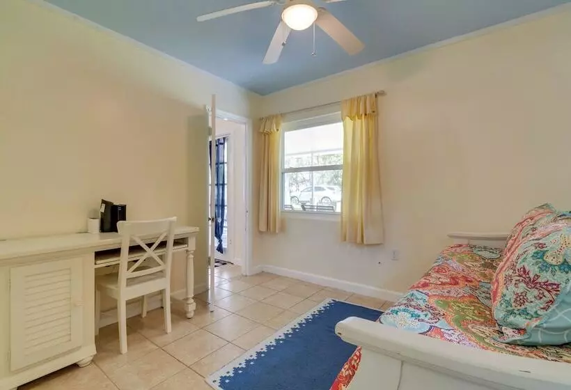 Crystal River House: Scalloping & Dock, Gulf 7 Mi!