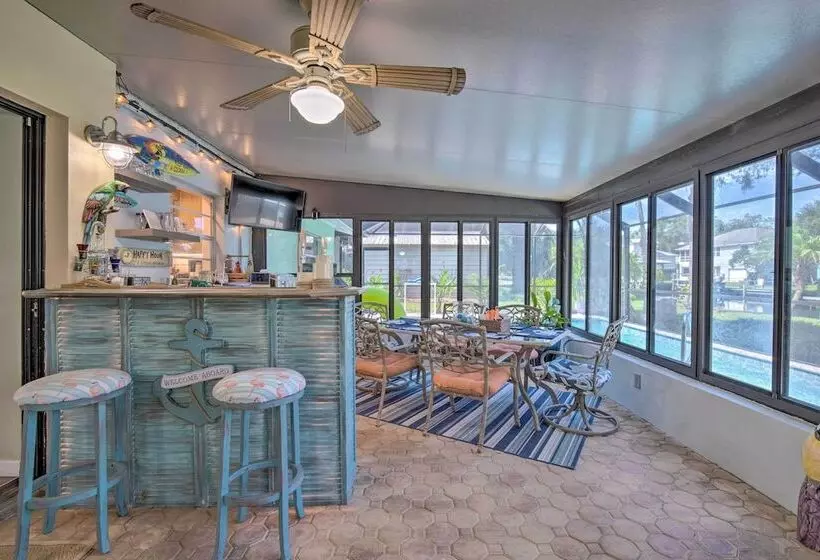 Crystal Water Escape W/ Private Outdoor Oasis