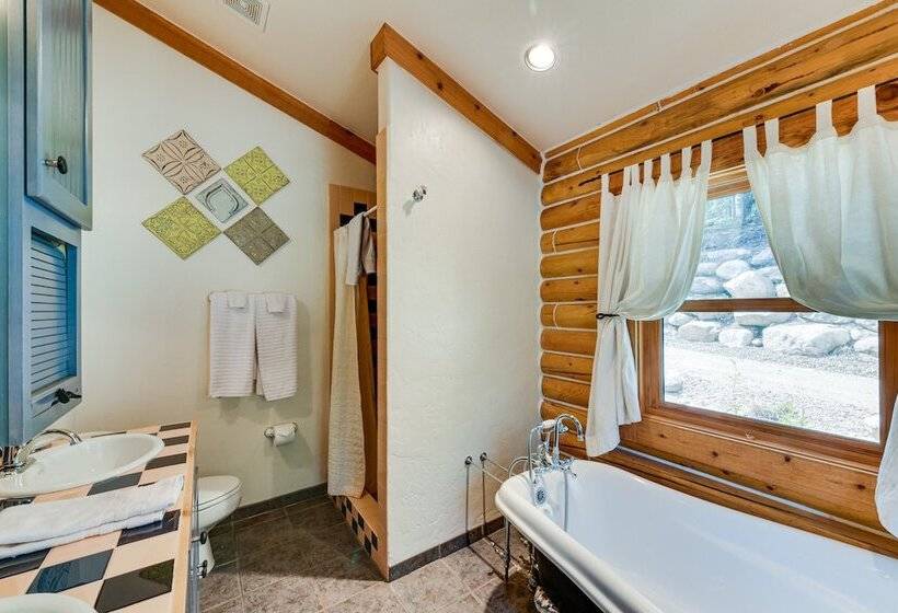 Dog Friendly Fairplay Vacation Rental With Deck!