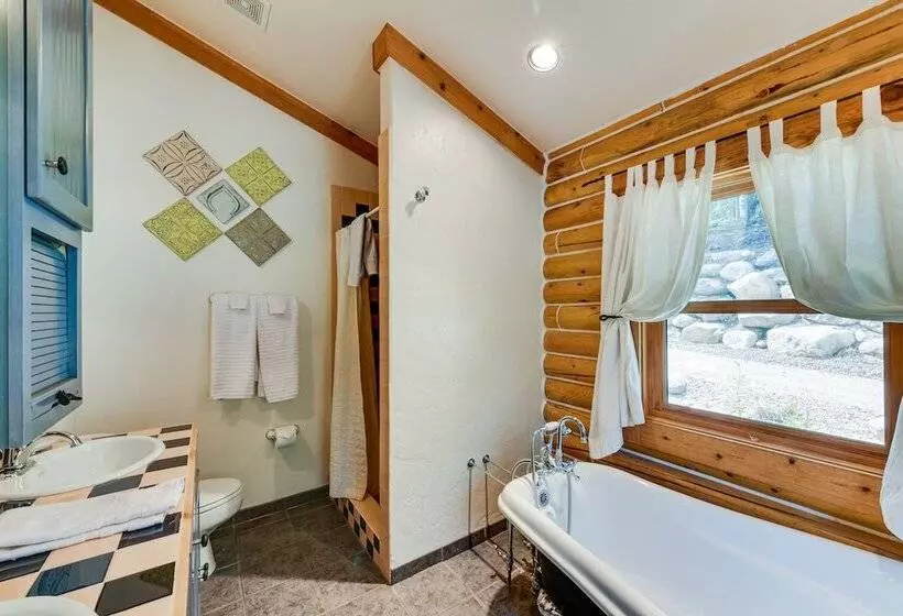 Dog Friendly Fairplay Vacation Rental With Deck!