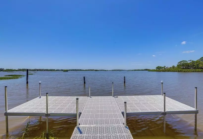 Waterfront Duplex W/ Dock & Views: Near Town!