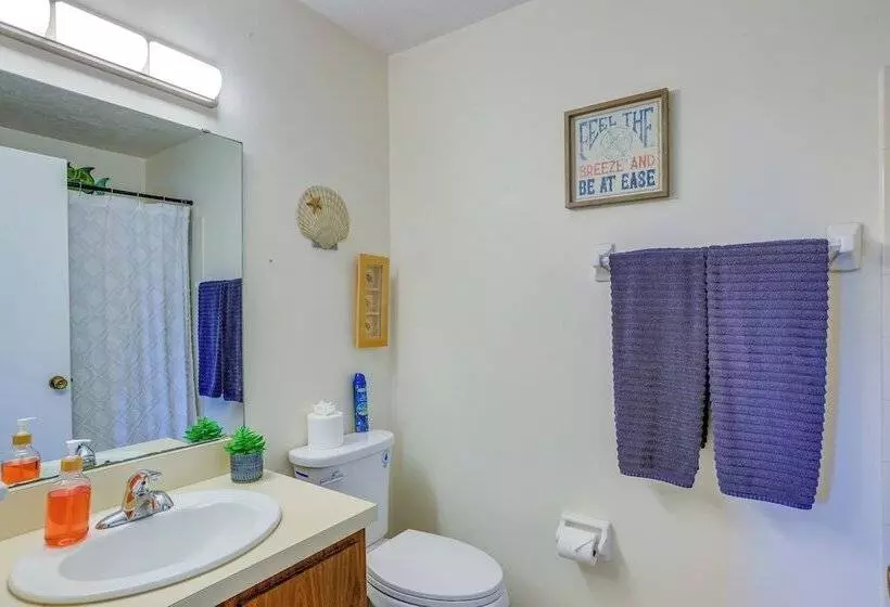 Waterfront Duplex W/ Dock & Views: Near Town!