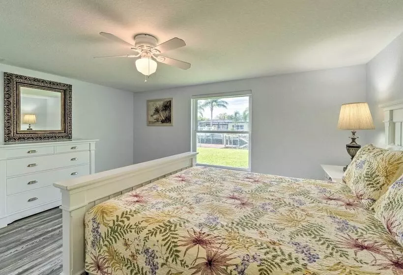 Family Friendly Englewood Rental W/ Canal Views!