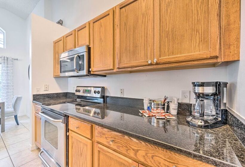 Family Golf Getaway: 17 Mi To Disney World!