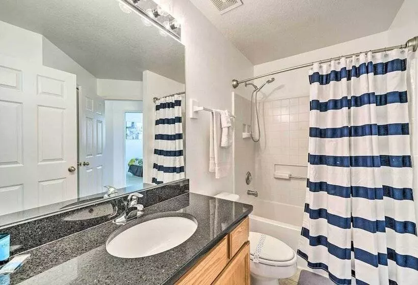 Family Golf Getaway: 17 Mi To Disney World!