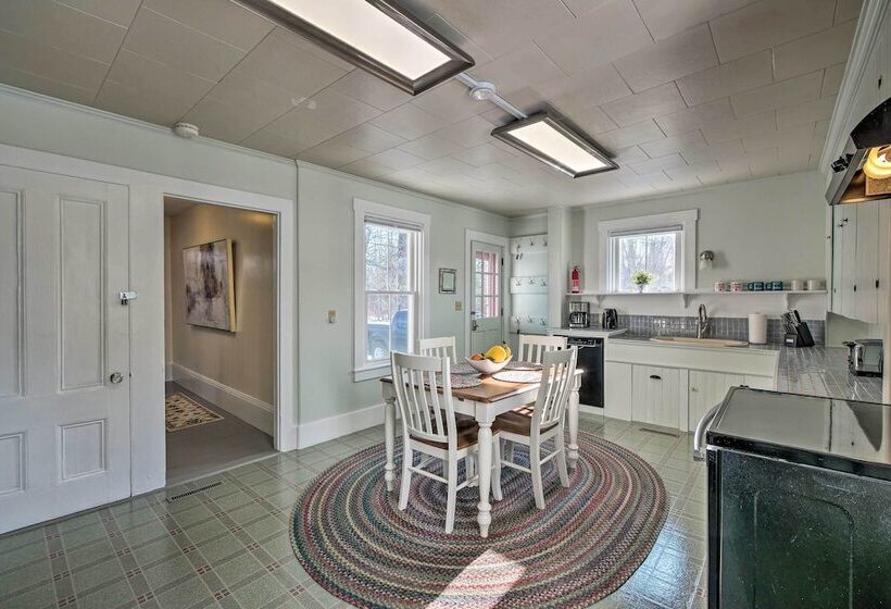 Historic Waldoboro House Near Lakes, Boating, Etc!