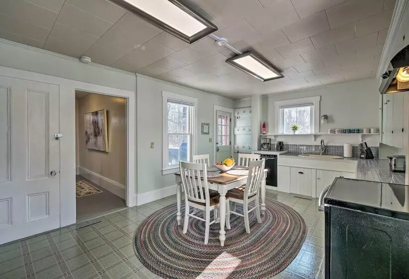 Historic Waldoboro House Near Lakes, Boating, Etc!