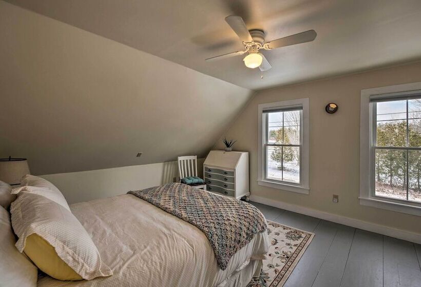 Historic Waldoboro House Near Lakes, Boating, Etc!