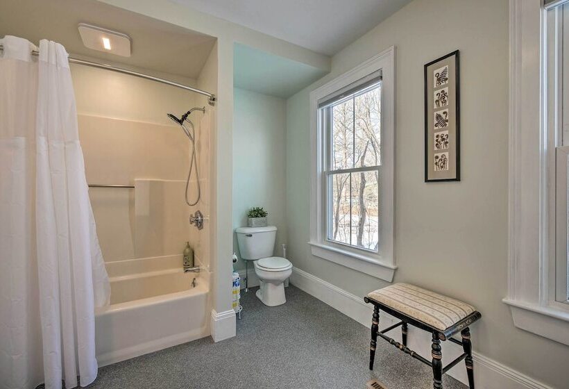 Historic Waldoboro House Near Lakes, Boating, Etc!