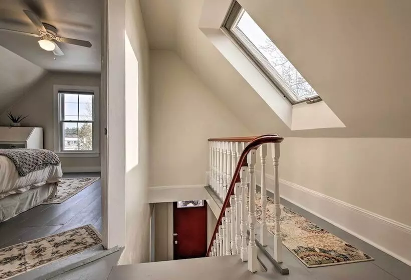 Historic Waldoboro House Near Lakes, Boating, Etc!