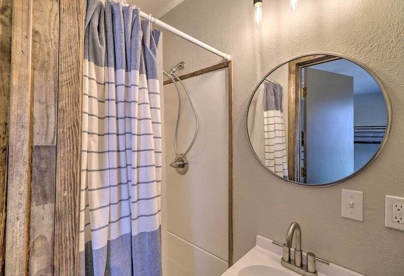 Historic West Plains Home: Walk To Msu + Dtwn