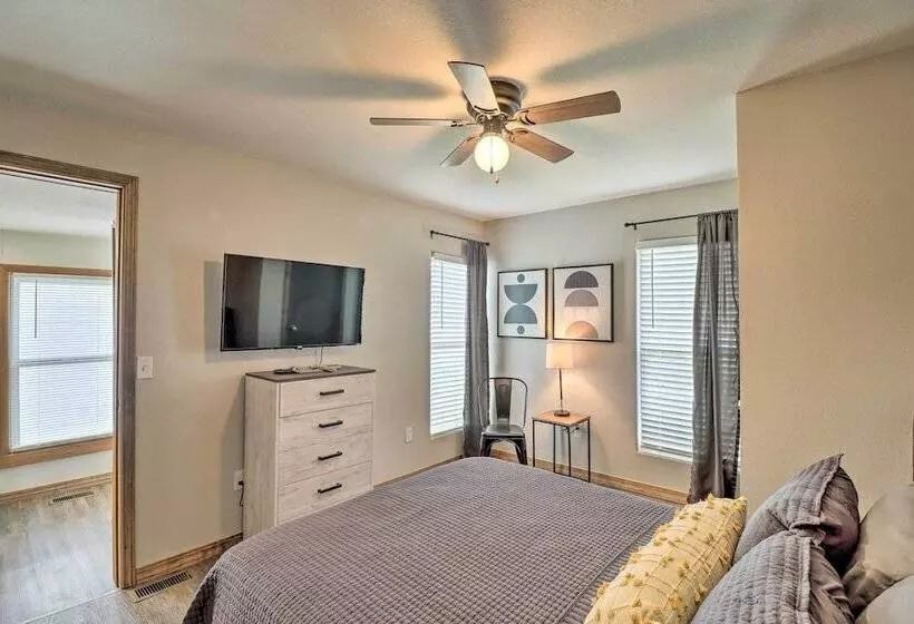 Historic West Plains Home: Walk To Msu + Dtwn