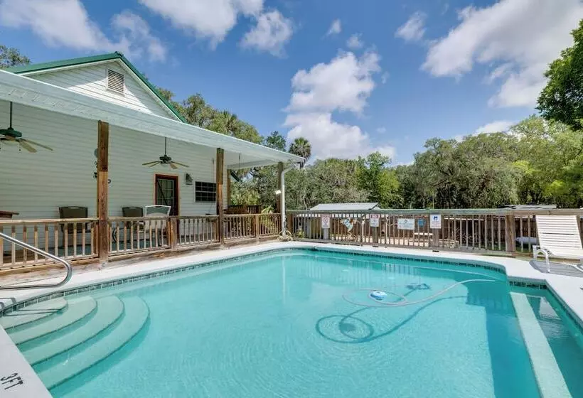 Homosassa Home W/ Pool Access   By Boat Launch