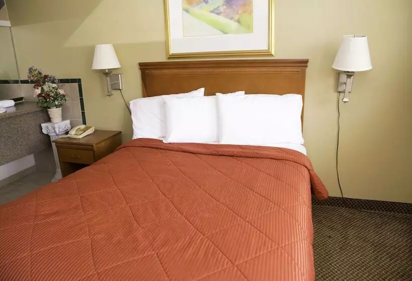 Hotelli Capri Inn And Suites