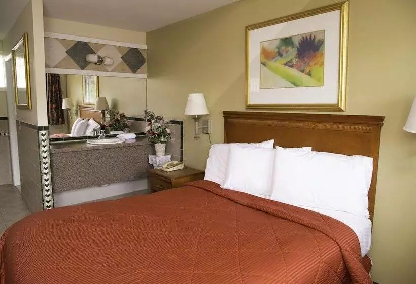 Hotelli Capri Inn And Suites