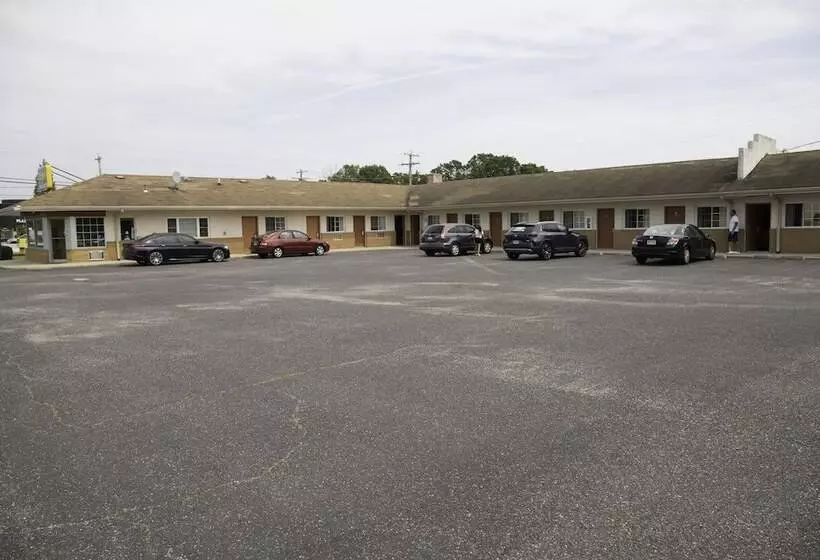 Hotelli Capri Inn And Suites