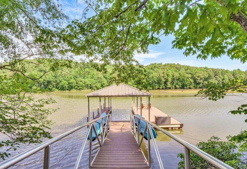 Lake Keowee Getaway: Boat Dock, Deck, Grill!
