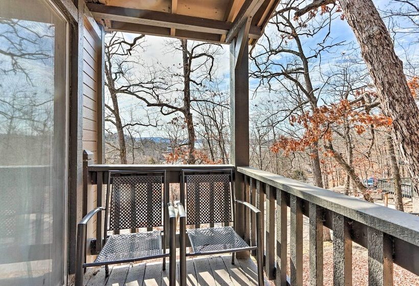 < 1 Mi To Margaritaville Resort: Osage Beach Home!