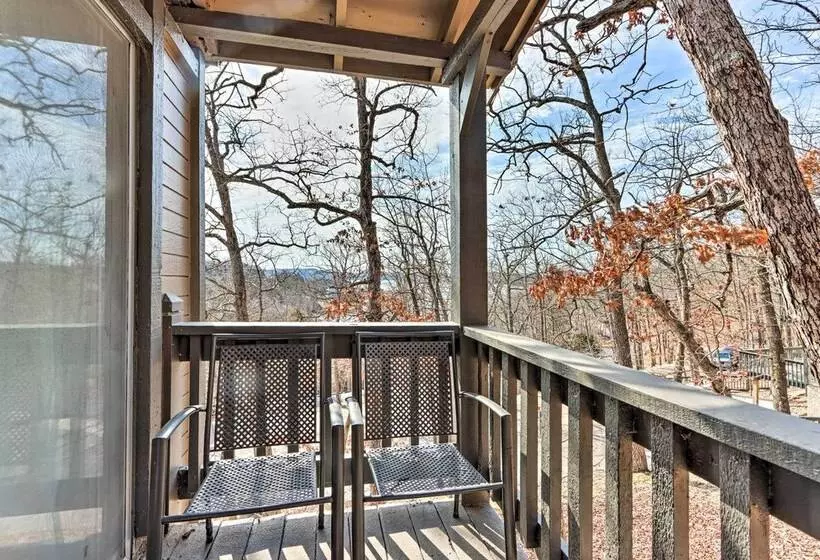 < 1 Mi To Margaritaville Resort: Osage Beach Home!