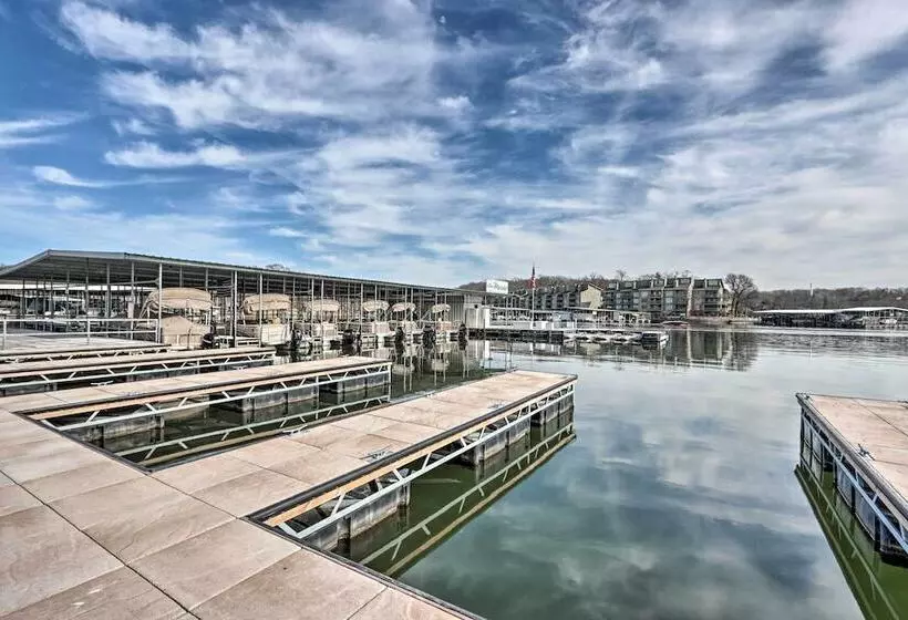 < 1 Mi To Margaritaville Resort: Osage Beach Home!