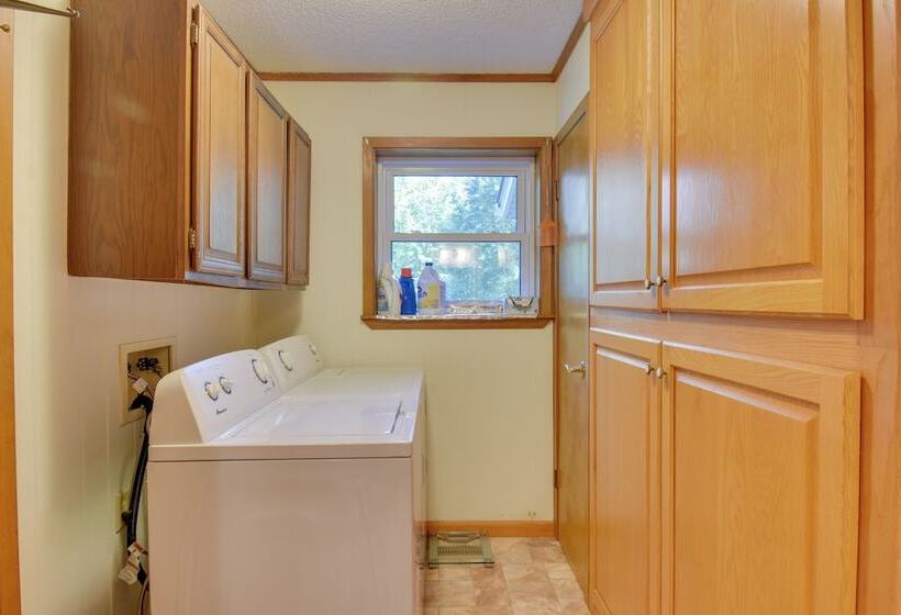 Deck, Dock & Resort Amenities: Home In Hot Springs