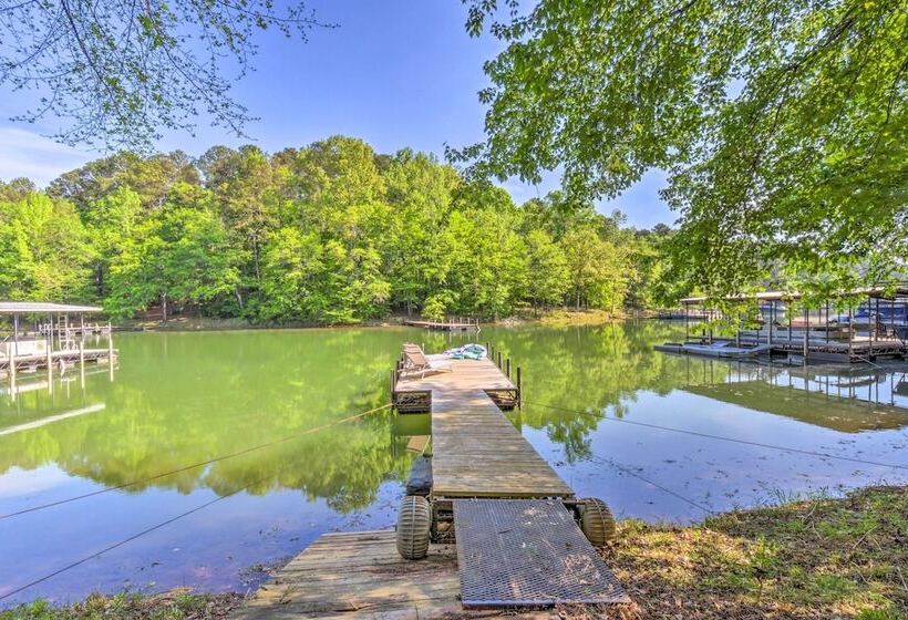 Lakefront Townville Gem W/ Boat Dock & Kayaks