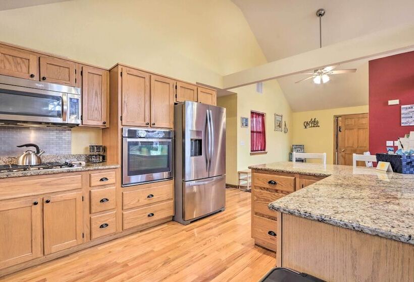 Lazy Rs Lakehouse  W/ Hot Tub & Dock In Warsaw!