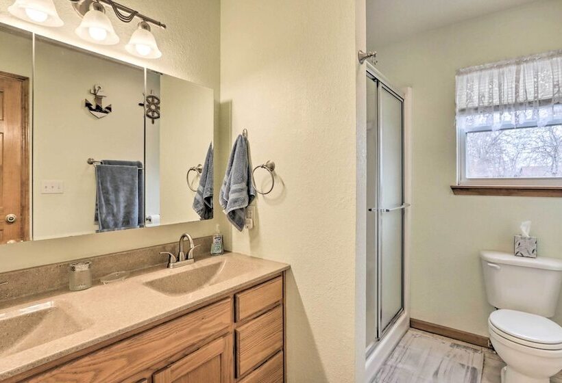 Lazy Rs Lakehouse  W/ Hot Tub & Dock In Warsaw!