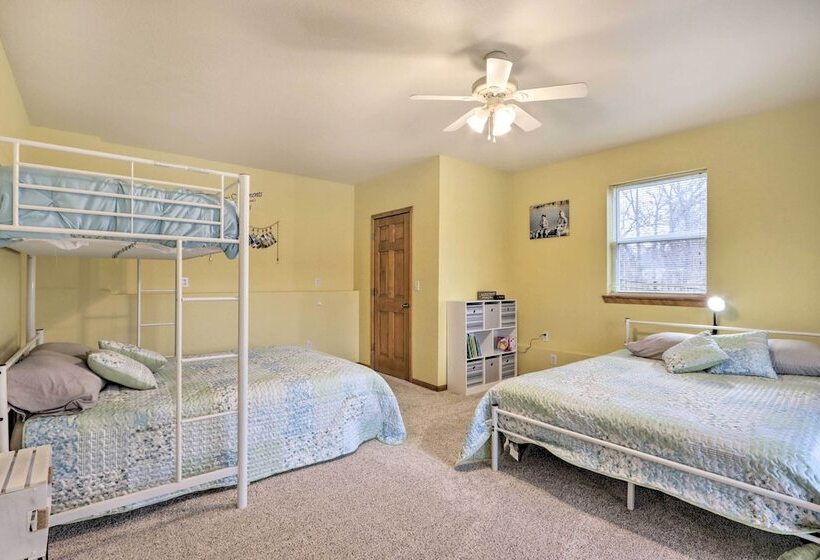 Lazy Rs Lakehouse  W/ Hot Tub & Dock In Warsaw!