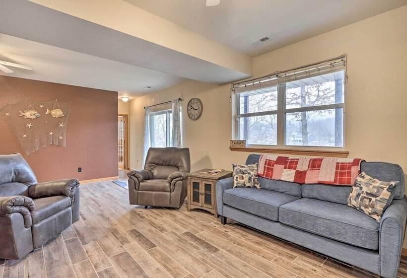 Lazy Rs Lakehouse  W/ Hot Tub & Dock In Warsaw!