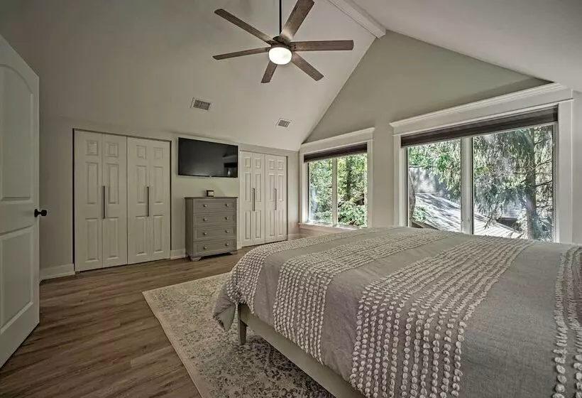 Luxury Family Home W/ Deck, Swim Spa & Grill!