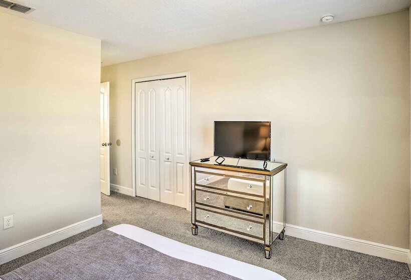 Modern Haines City Home W/ Pool & Lanai!