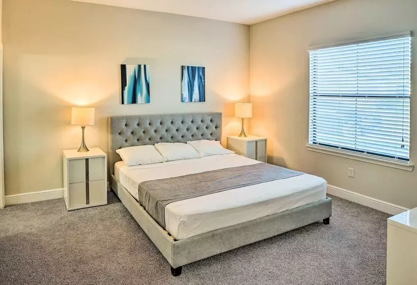 Modern Haines City Home W/ Pool & Lanai!