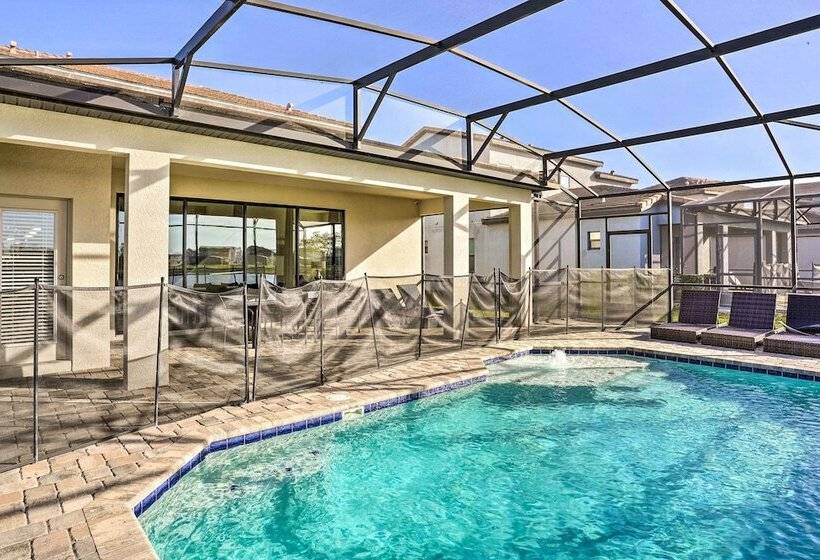 Modern Haines City Home W/ Pool & Lanai!