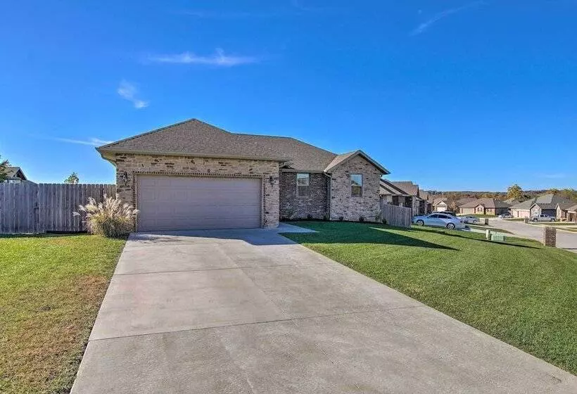 Ozark Home: Pool Access, Deck & Fenced Yard