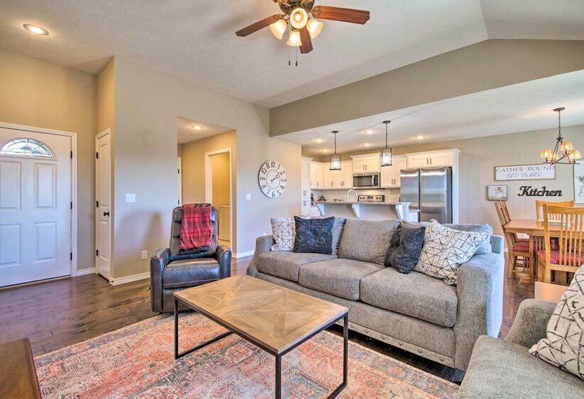 Ozark Home: Pool Access, Deck & Fenced Yard