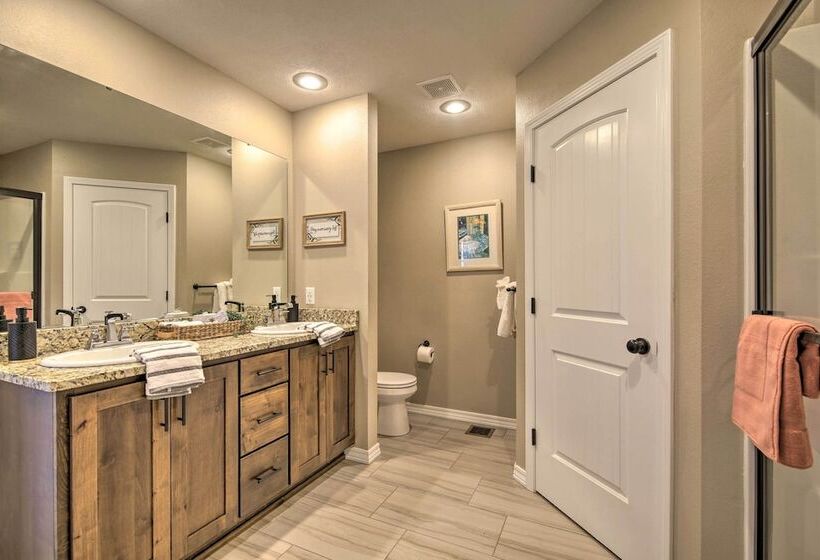 Ozark Home: Pool Access, Deck & Fenced Yard