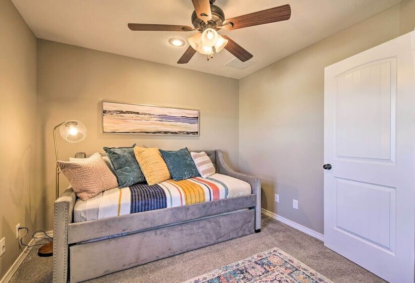 Ozark Home: Pool Access, Deck & Fenced Yard