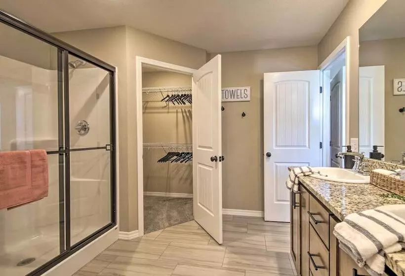 Ozark Home: Pool Access, Deck & Fenced Yard