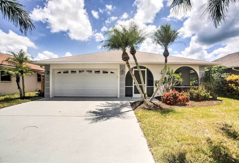 Naples Home W/ Lanai & Pool Near Vanderbilt Beach!