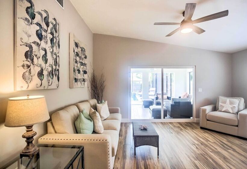 Naples Home W/ Lanai & Pool Near Vanderbilt Beach!