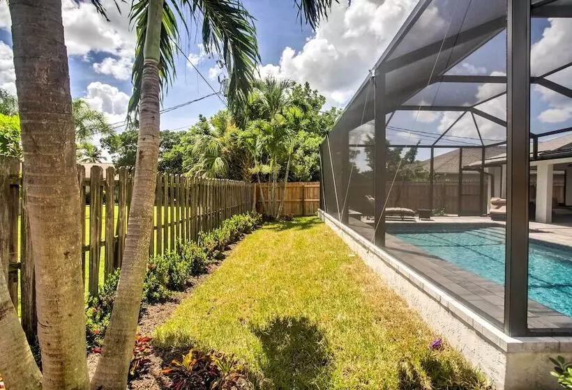 Naples Home W/ Lanai & Pool Near Vanderbilt Beach!