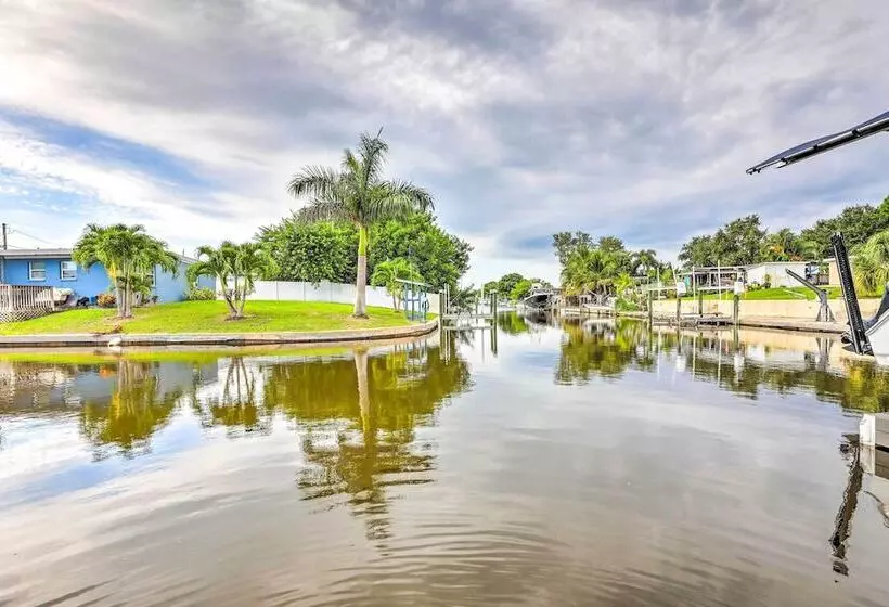 Ocean Breeze Oasis  W/ Boat Dock & Slip On Canal!