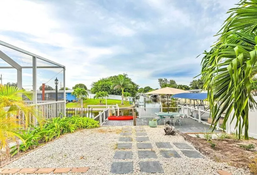 Ocean Breeze Oasis  W/ Boat Dock & Slip On Canal!